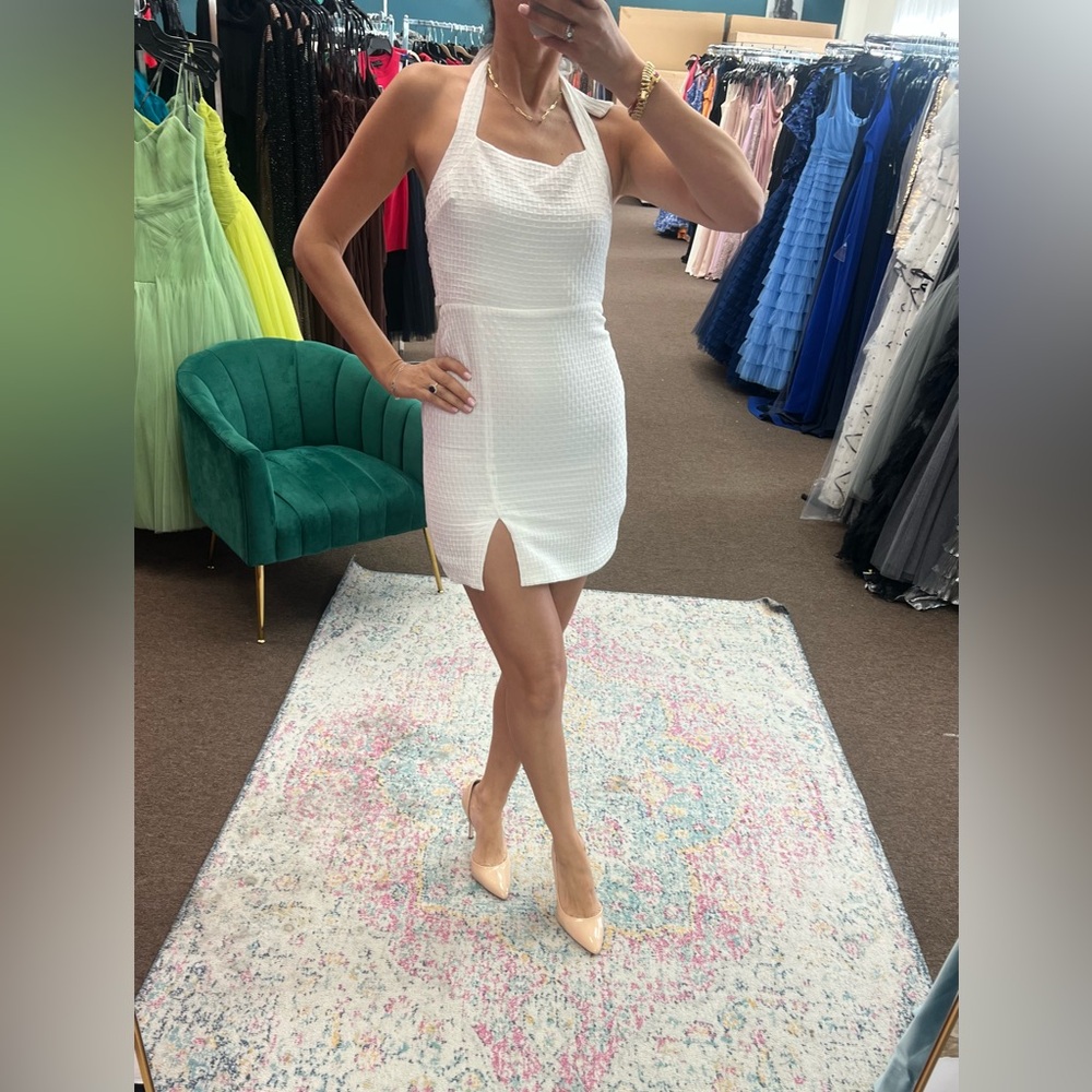 BCBGeneration GT01DD72- Opic white White Halter Sheath Mini Dress NWT